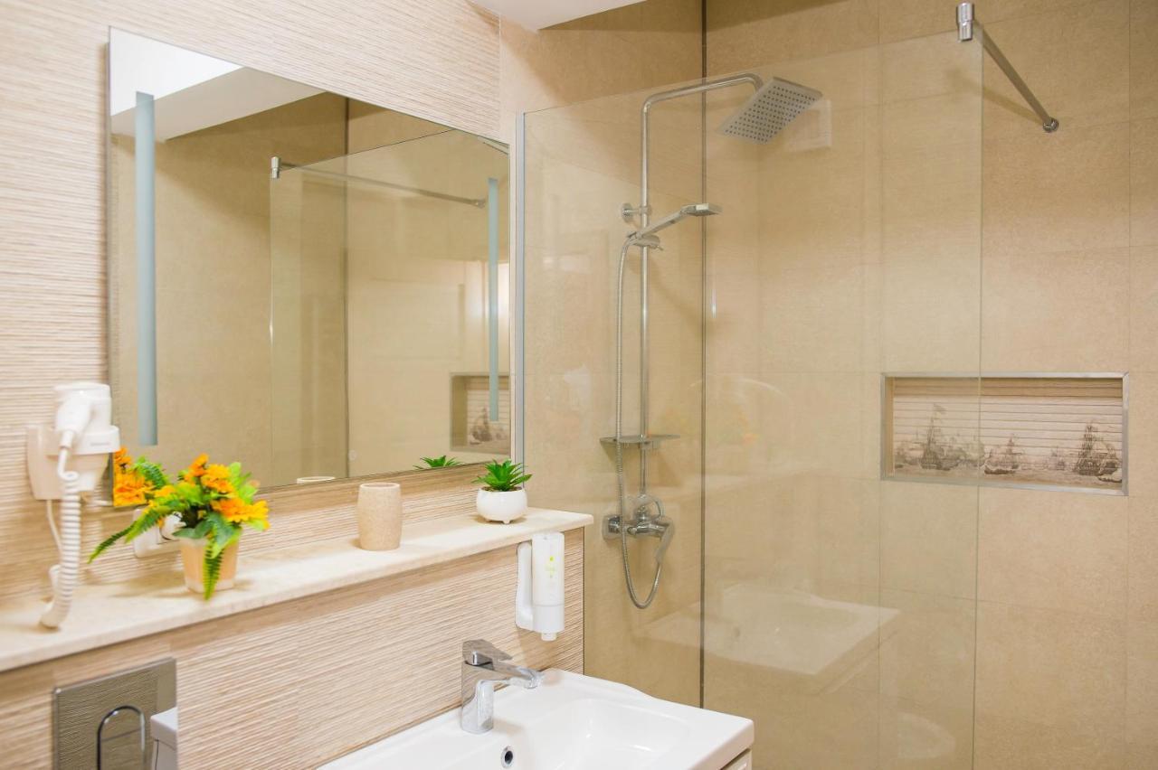 Golden Shell Apartment Mamaia Nord Неводарі Екстер'єр фото